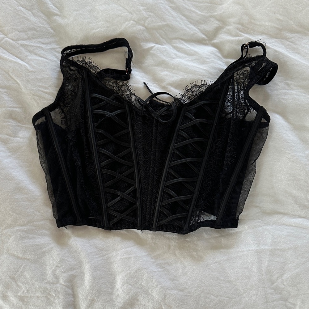 Victoria's Secret Elegant Black Lace Bustier